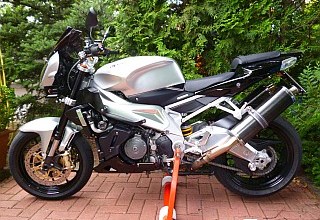 Aprilia RSV 1000 Tuono R