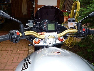 Umgebautes Motorrad Aprilia RSV 1000 Tuono R von motomaen - Bild 2 Umgebautes Motorrad Aprilia RSV 1000 Tuono R von motomaen - Bild 2