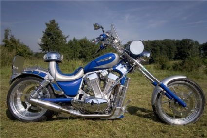 Umgebautes Motorrad Suzuki VS 1400 GLP Intruder von GerhardHaut - Bild 3 Umgebautes Motorrad Suzuki VS 1400 GLP Intruder von GerhardHaut - Bild 3