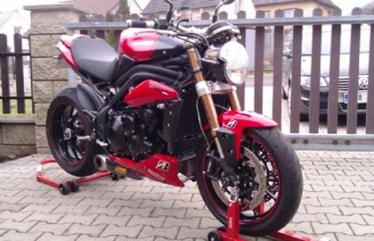 Triumph Speed Triple 1050 Custom Bike Triumph Speed Triple 1050 Custom Bike