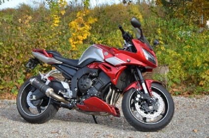 Umgebautes Motorrad Yamaha FZ1 Fazer von Felix61 - Bild 2 Umgebautes Motorrad Yamaha FZ1 Fazer von Felix61 - Bild 2