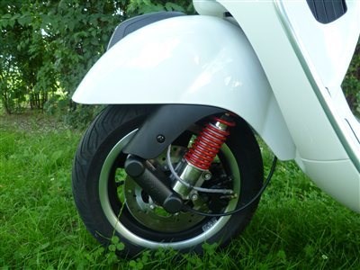 Umgebautes Motorrad Vespa GTS 300 i.e. Super von Braumandl-Zweirad - Bild 4 Umgebautes Motorrad Vespa GTS 300 i.e. Super von Braumandl-Zweirad - Bild 4