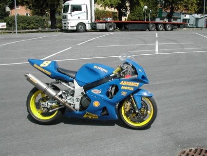 Umgebautes Motorrad Suzuki GSX-R 1000 von Samtex - Bild 2 Umgebautes Motorrad Suzuki GSX-R 1000 von Samtex - Bild 2