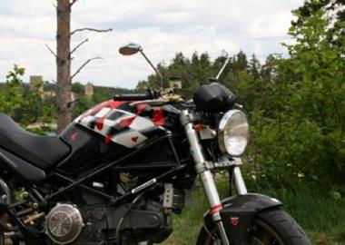 Gebrauchtmotorrad Ducati Monster 900 i.e. Dark