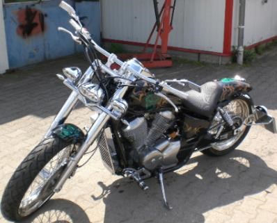 Umgebautes Motorrad Honda VT 750 Shadow von Auto-und Motorradhaus Bürstadt GmbH - Bild 3 Umgebautes Motorrad Honda VT 750 Shadow von Auto-und Motorradhaus Bürstadt GmbH - Bild 3