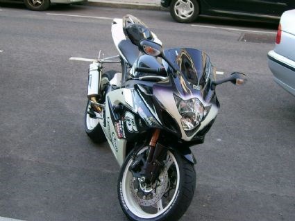Umgebautes Motorrad Suzuki GSX-R 1000 von fant3r - Bild 1 Umgebautes Motorrad Suzuki GSX-R 1000 von fant3r - Bild 1
