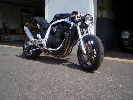 Umgebautes Motorrad Suzuki GSX-R 1100 von astro - Bild 1 Umgebautes Motorrad Suzuki GSX-R 1100 von astro - Bild 1