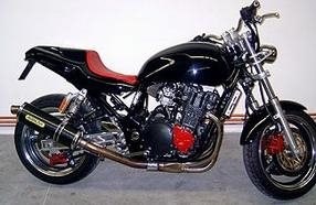 Umgebautes Motorrad Suzuki GSX 750 von Motorrad Scheunpflug e.K. - Bild 2 Umgebautes Motorrad Suzuki GSX 750 von Motorrad Scheunpflug e.K. - Bild 2