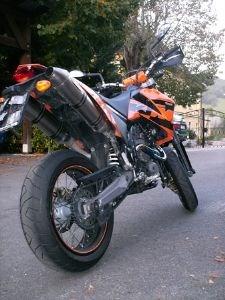 Umgebautes Motorrad KTM 660 SMC von 0riginal - Bild 1 Umgebautes Motorrad KTM 660 SMC von 0riginal - Bild 1