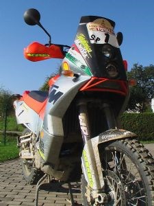 Umgebautes Motorrad KTM 950 Adventure von XandR - Bild 1 Umgebautes Motorrad KTM 950 Adventure von XandR - Bild 1