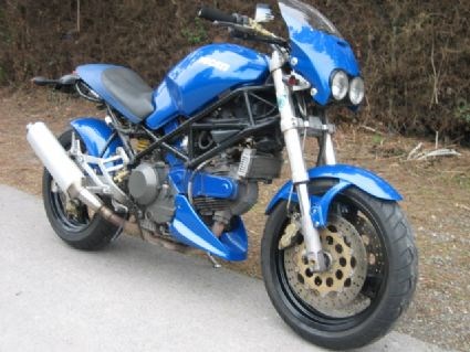 Umgebautes Motorrad Ducati Monster 900 i.e. Dark von xjrsommsi - Bild 3 Umgebautes Motorrad Ducati Monster 900 i.e. Dark von xjrsommsi - Bild 3