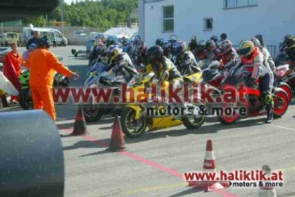 Umgebautes Motorrad Honda CBR1000RR Fireblade von ACE99 - Bild 8 Umgebautes Motorrad Honda CBR1000RR Fireblade von ACE99 - Bild 8