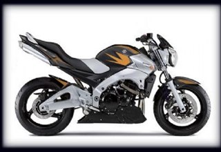Suzuki GSR 600 Suzuki GSR 600