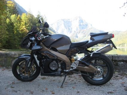 Umgebautes Motorrad Aprilia RSV 1000 Tuono R von Duke2748 - Bild 2 Umgebautes Motorrad Aprilia RSV 1000 Tuono R von Duke2748 - Bild 2