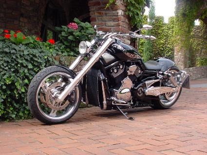 Umgebautes Motorrad Harley-Davidson Night Rod Special VRSCDX von X-Trem Custombikes - Bild 3 Umgebautes Motorrad Harley-Davidson Night Rod Special VRSCDX von X-Trem Custombikes - Bild 3
