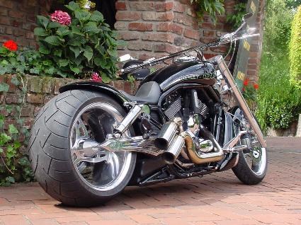 Umgebautes Motorrad Harley-Davidson Night Rod Special VRSCDX von X-Trem Custombikes - Bild 7 Umgebautes Motorrad Harley-Davidson Night Rod Special VRSCDX von X-Trem Custombikes - Bild 7