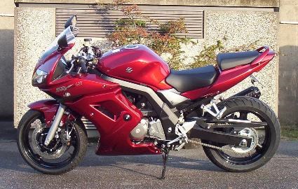 Umgebautes Motorrad Suzuki SV 650S von Zweirad-Technik Schielmann GmbH - Bild 3 Umgebautes Motorrad Suzuki SV 650S von Zweirad-Technik Schielmann GmbH - Bild 3