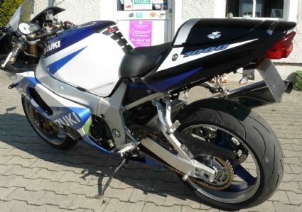 Umgebautes Motorrad Suzuki GSX-R 1000 von ezi1986 - Bild 3 Umgebautes Motorrad Suzuki GSX-R 1000 von ezi1986 - Bild 3