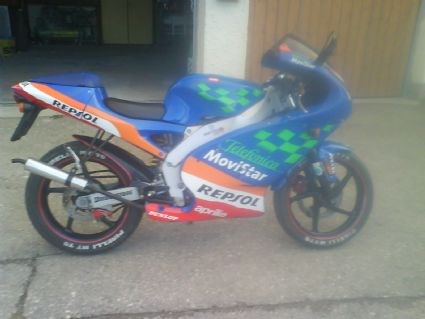 Umgebautes Motorrad Aprilia RS 50 von hauseljunior - Bild 1 Umgebautes Motorrad Aprilia RS 50 von hauseljunior - Bild 1