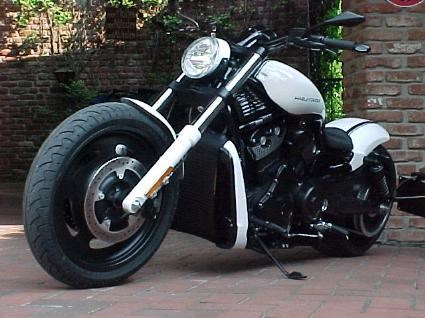 Umgebautes Motorrad Harley-Davidson V-Rod Night Rod VRSCD von X-Trem Custombikes - Bild 5 Umgebautes Motorrad Harley-Davidson V-Rod Night Rod VRSCD von X-Trem Custombikes - Bild 5
