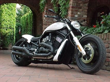 Umgebautes Motorrad Harley-Davidson V-Rod Night Rod VRSCD von X-Trem Custombikes - Bild 6 Umgebautes Motorrad Harley-Davidson V-Rod Night Rod VRSCD von X-Trem Custombikes - Bild 6