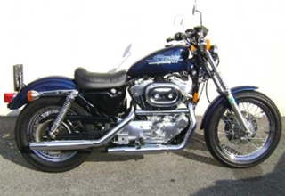 Harley-Davidson Sportster XL 883 Harley-Davidson Sportster XL 883