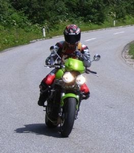 Umgebautes Motorrad Triumph Speed Triple 955i von Odie - Bild 6 Umgebautes Motorrad Triumph Speed Triple 955i von Odie - Bild 6