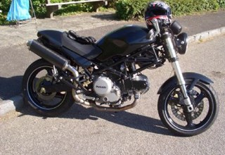 Ducati Monster 600 Dark