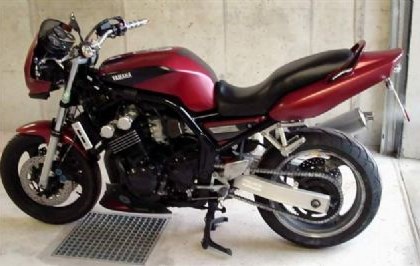 Yamaha FZS 600 Fazer Custom Bike Yamaha FZS 600 Fazer Custom Bike