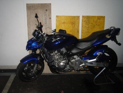 Umgebautes Motorrad Honda CB 600 F Hornet von Hornissenmann - Bild 7 Umgebautes Motorrad Honda CB 600 F Hornet von Hornissenmann - Bild 7
