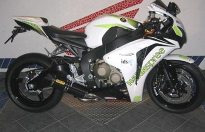 Honda CBR1000RR Fireblade Custom Bike Honda CBR1000RR Fireblade Custom Bike