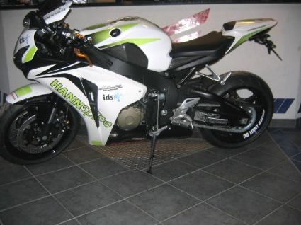 Umgebautes Motorrad Honda CBR1000RR Fireblade von Motorrad Kreiselmeyer GmbH - Bild 9