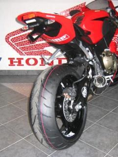 Umgebautes Motorrad Honda CBR1000RR Fireblade von Motorrad Kreiselmeyer GmbH - Bild 6 Umgebautes Motorrad Honda CBR1000RR Fireblade von Motorrad Kreiselmeyer GmbH - Bild 6