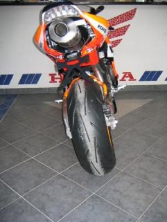 Umgebautes Motorrad Honda CBR1000RR Fireblade von Motorrad Kreiselmeyer GmbH - Bild 4 Umgebautes Motorrad Honda CBR1000RR Fireblade von Motorrad Kreiselmeyer GmbH - Bild 4