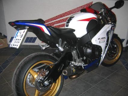 Umgebautes Motorrad Honda CBR1000RR Fireblade von Motorrad Kreiselmeyer GmbH - Bild 5 Umgebautes Motorrad Honda CBR1000RR Fireblade von Motorrad Kreiselmeyer GmbH - Bild 5