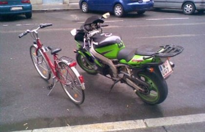 Kawasaki ZX-9R Ninja Custom Bike