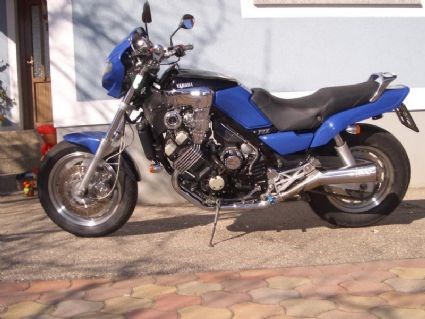 Umgebautes Motorrad Yamaha FZX 750 von wolfseye - Bild 1