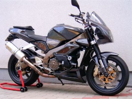 Umgebautes Motorrad Aprilia RSV 1000 Tuono von wolfxx - Bild 1 Umgebautes Motorrad Aprilia RSV 1000 Tuono von wolfxx - Bild 1