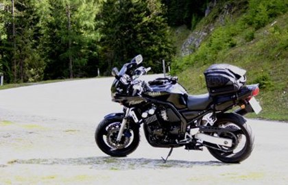 Yamaha FZS 600 Fazer Custom Bike