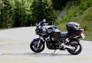 Yamaha FZS 600 Fazer Yamaha FZS 600 Fazer