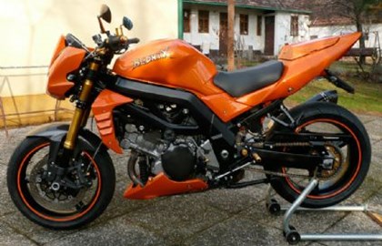 Suzuki SV 1000 Custom Bike