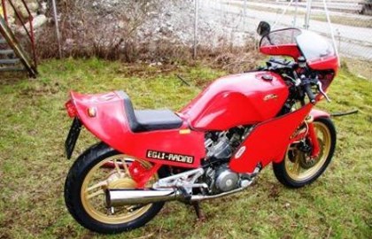 Yamaha XZ 550 Custom Bike