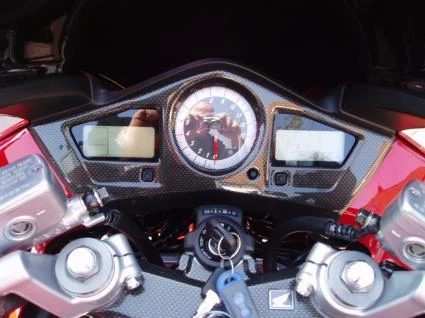 Umbgebautes Motorrad Honda VFR 800 F Bild 10: Umbgebautes Motorrad Honda VFR 800 F