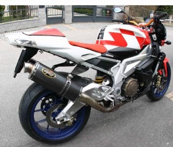 Umgebautes Motorrad Aprilia RSV 1000 Tuono R von eliaselias - Bild 2 Umgebautes Motorrad Aprilia RSV 1000 Tuono R von eliaselias - Bild 2