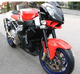 Umgebautes Motorrad Aprilia RSV 1000 Tuono R von eliaselias - Bild 7 Umgebautes Motorrad Aprilia RSV 1000 Tuono R von eliaselias - Bild 7