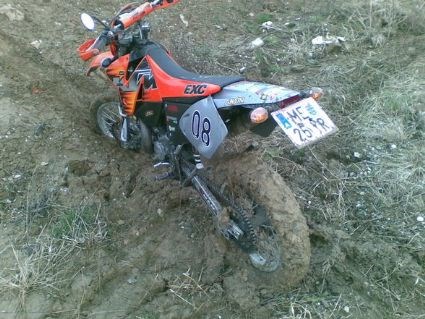 Umgebautes Motorrad KTM 380 EGS von Rancid325 - Bild 1 Umgebautes Motorrad KTM 380 EGS von Rancid325 - Bild 1