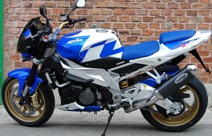 Aprilia RSV 1000 Tuono R Custom Bike Aprilia RSV 1000 Tuono R Custom Bike