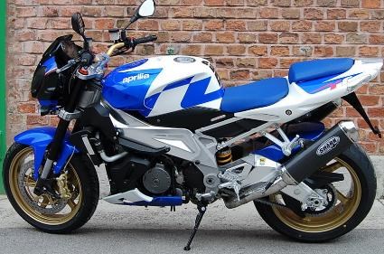 Umgebautes Motorrad Aprilia RSV 1000 Tuono R von HK-Technik Kemeter OG - Bild 1 Umgebautes Motorrad Aprilia RSV 1000 Tuono R von HK-Technik Kemeter OG - Bild 1