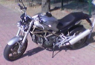 Ducati Monster 900