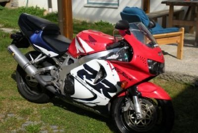Honda CBR 900 RR Fireblade Custom Bike Honda CBR 900 RR Fireblade Custom Bike